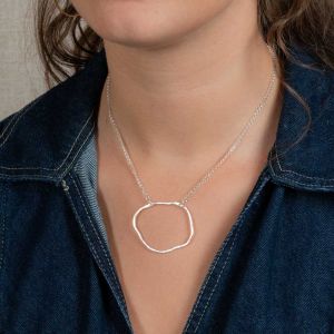 Collier organische cirkel