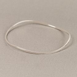 Rinkelarmband zilver golvend